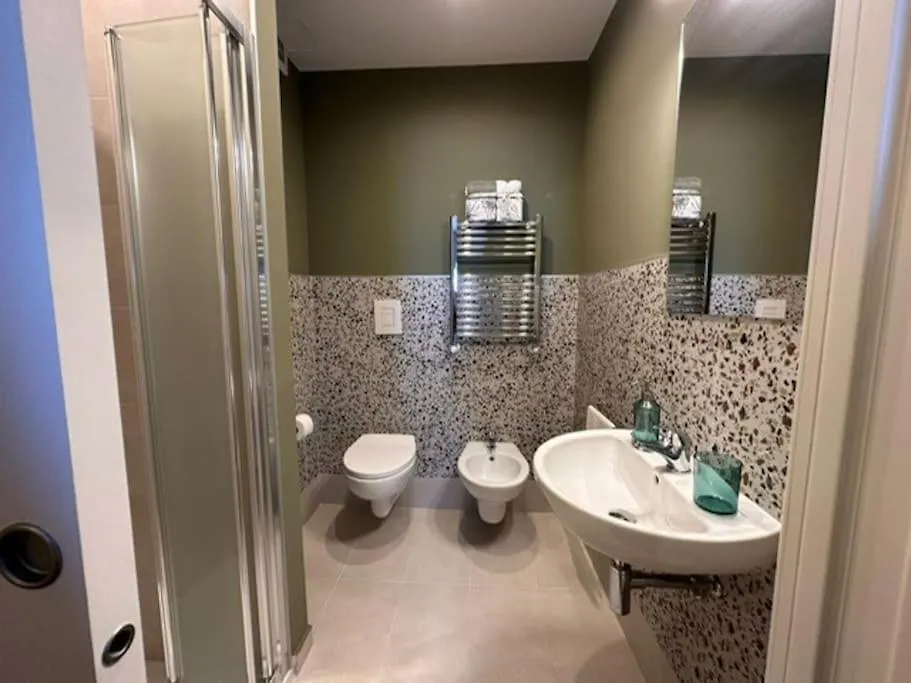 Faro Sul Mare Luxury Apartment - Zona Fiera Bari