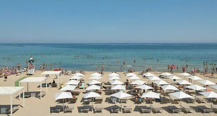 Faro Sul Mare Luxury Apartment - Zona Fiera Bari 0*,