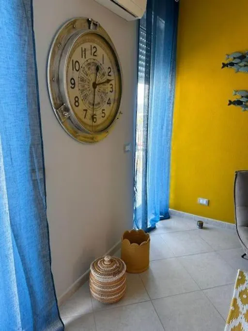 Faro Sul Mare Luxury Apartment - Zona Fiera Bari Italia